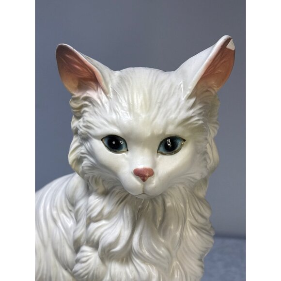 Vintage White Ceramic Cat Figurine with Blue Eyes & Detailed Fur Design 9" Tall - Picture 3 of 9